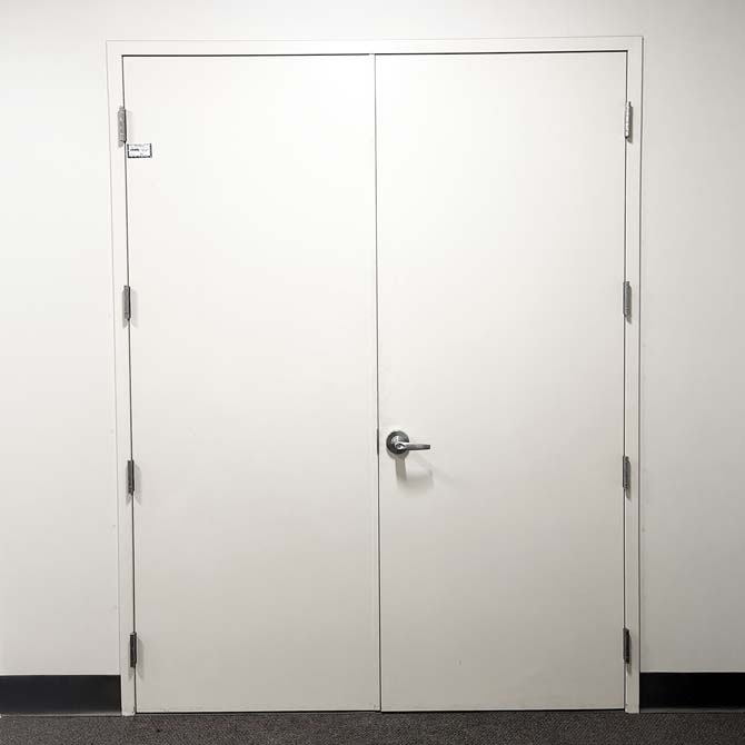 doors-hollow-670x670